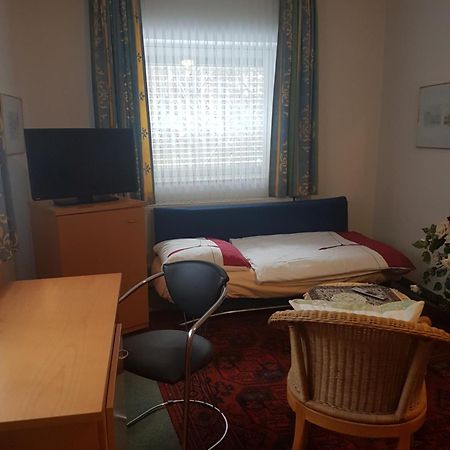 Gaestehaus Krefeld Uerdingen Екстериор снимка