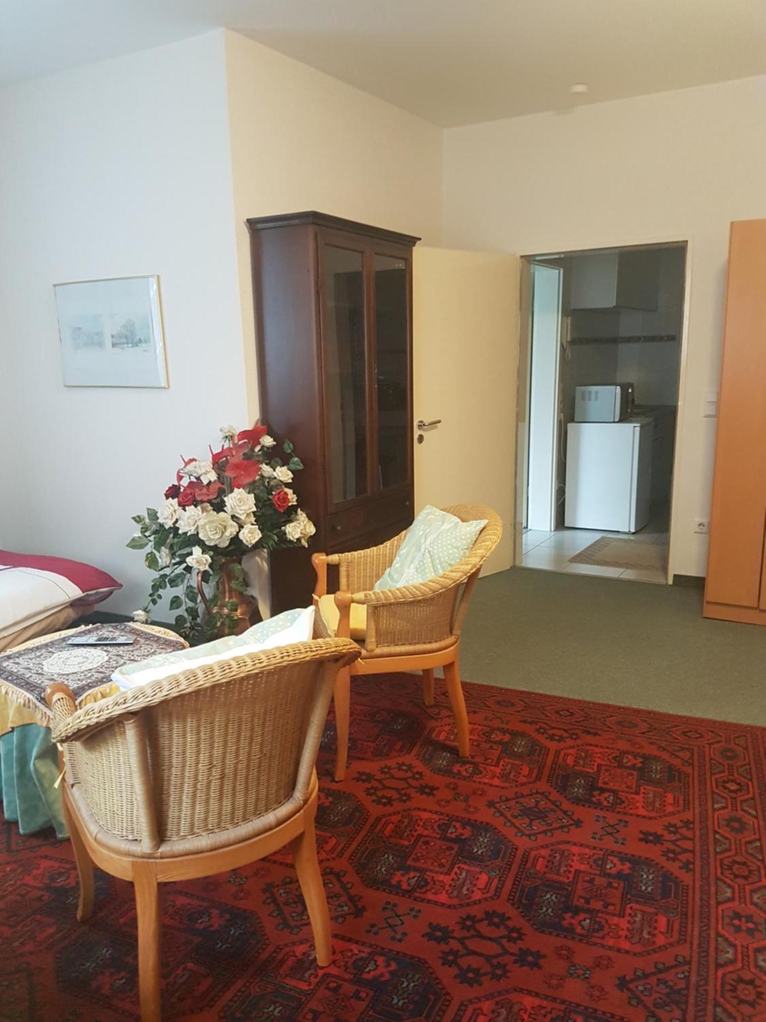 Gaestehaus Krefeld Uerdingen Екстериор снимка